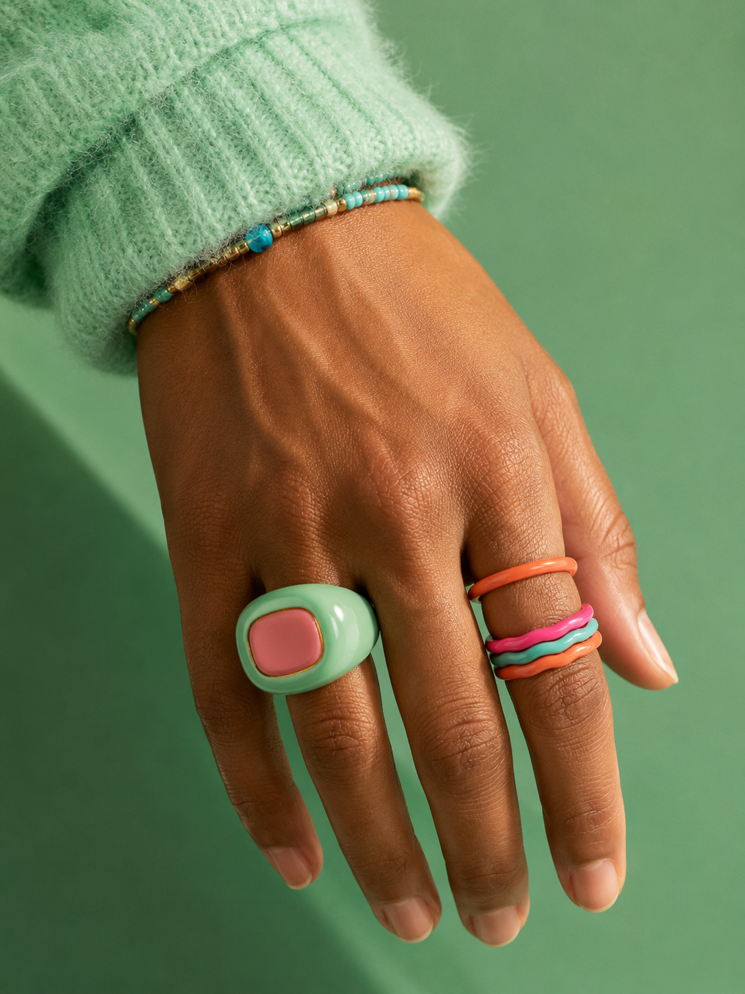Colourful rings